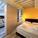 Apartment Casa Dany-at The Beginning Of The Main Street Siena