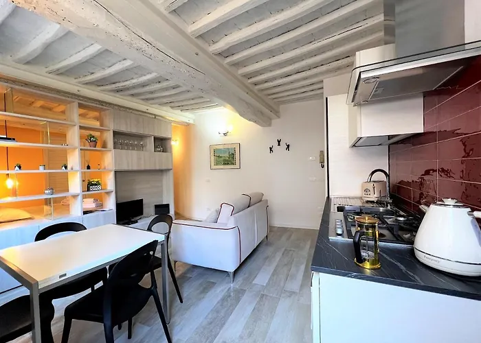 Casa Dany-at The Beginning Of The Main Street Apartment Siena